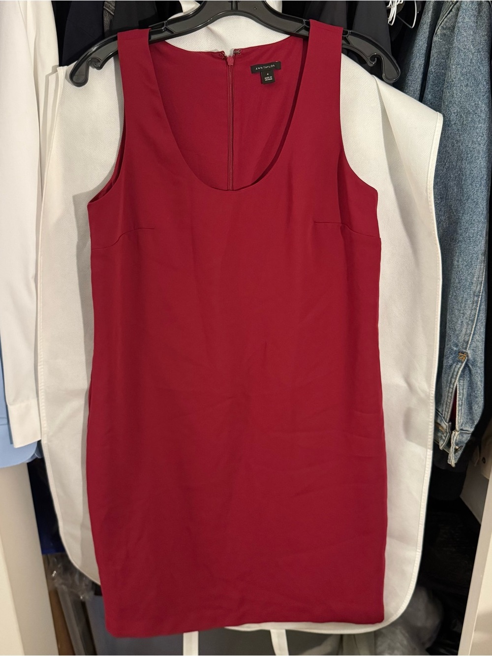 Ann Taylor Berry Red Sleeveless Shift Dress